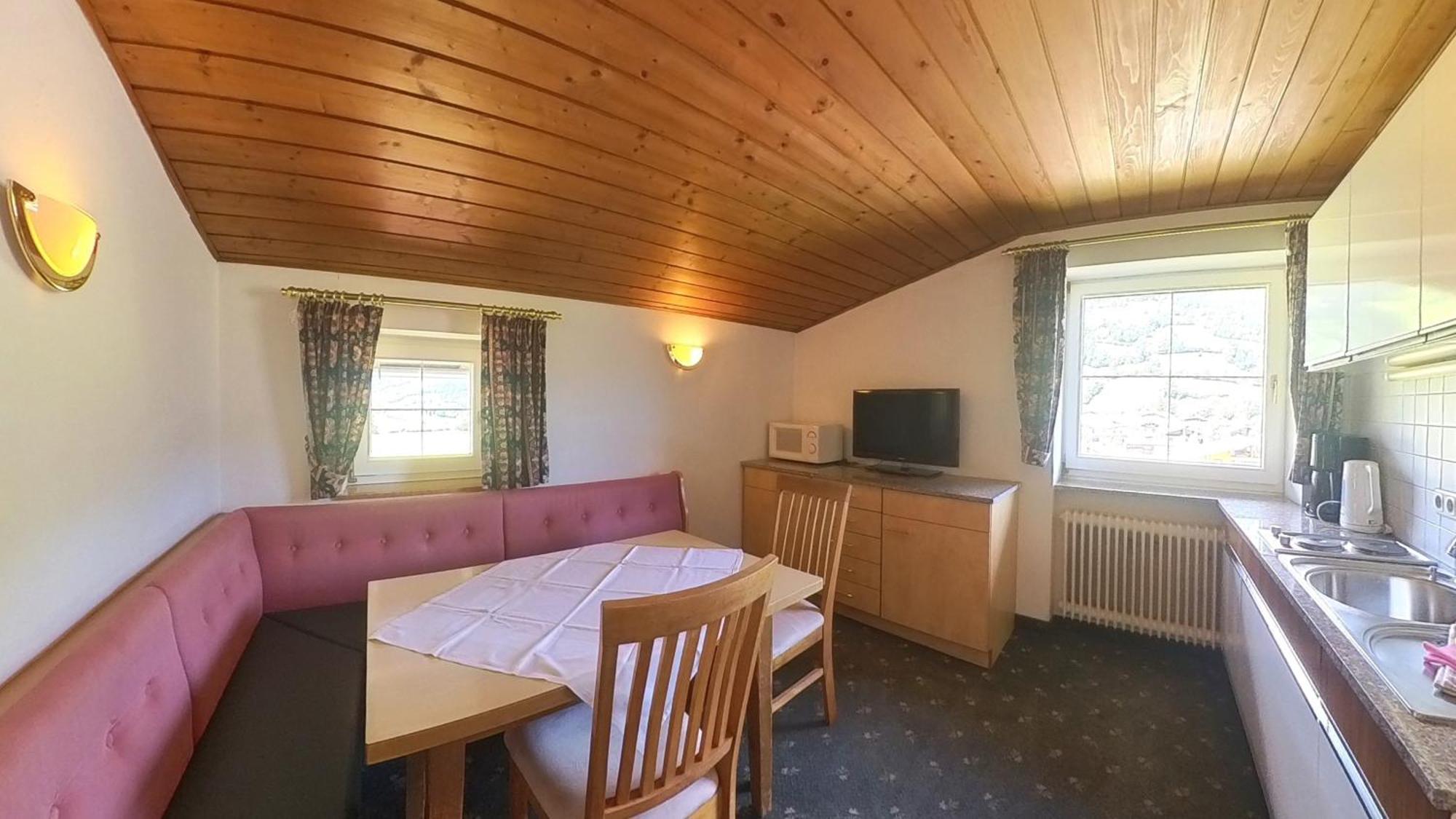 Das Christine Appartement Brixen im Thale Exterior photo