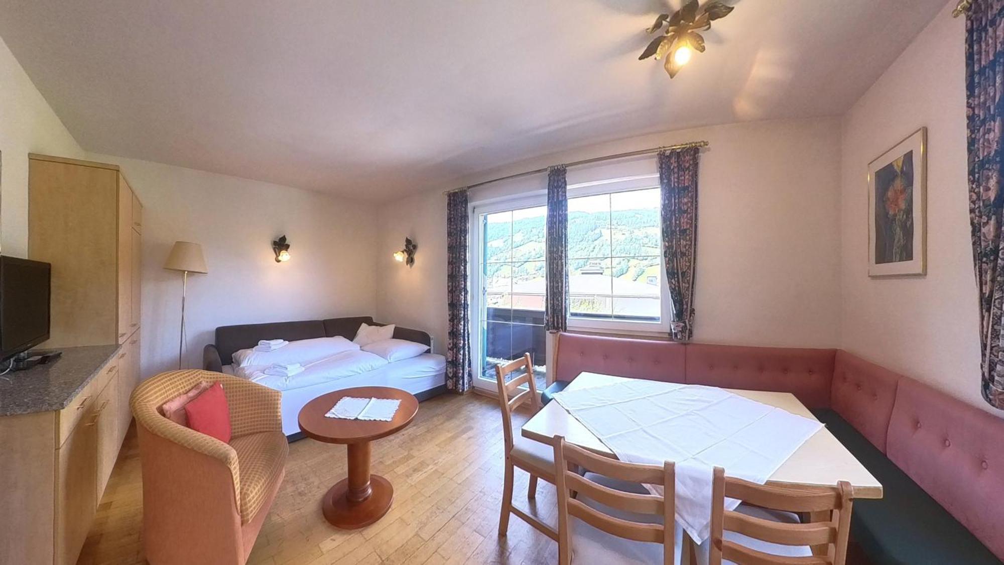 Das Christine Appartement Brixen im Thale Exterior photo